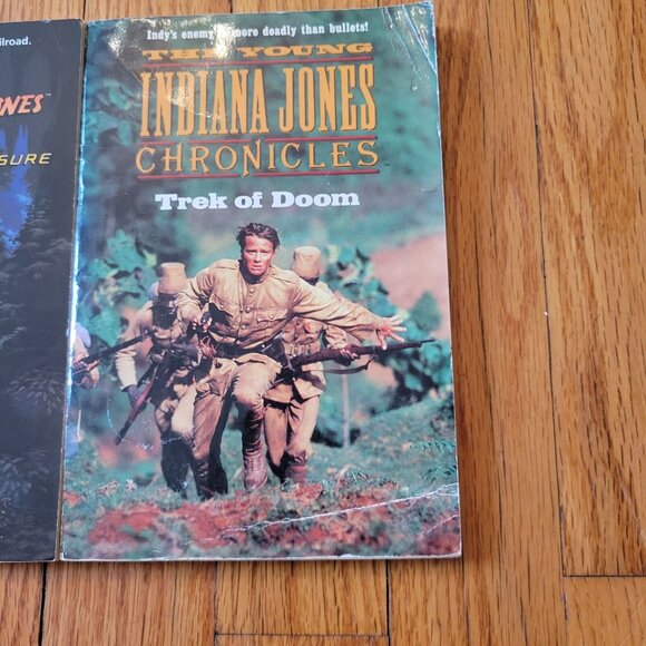 Young Indiana Jones 2 Books Softcover Vintage Plantation Treasure Trek of Doom - Picture 5 of 5
